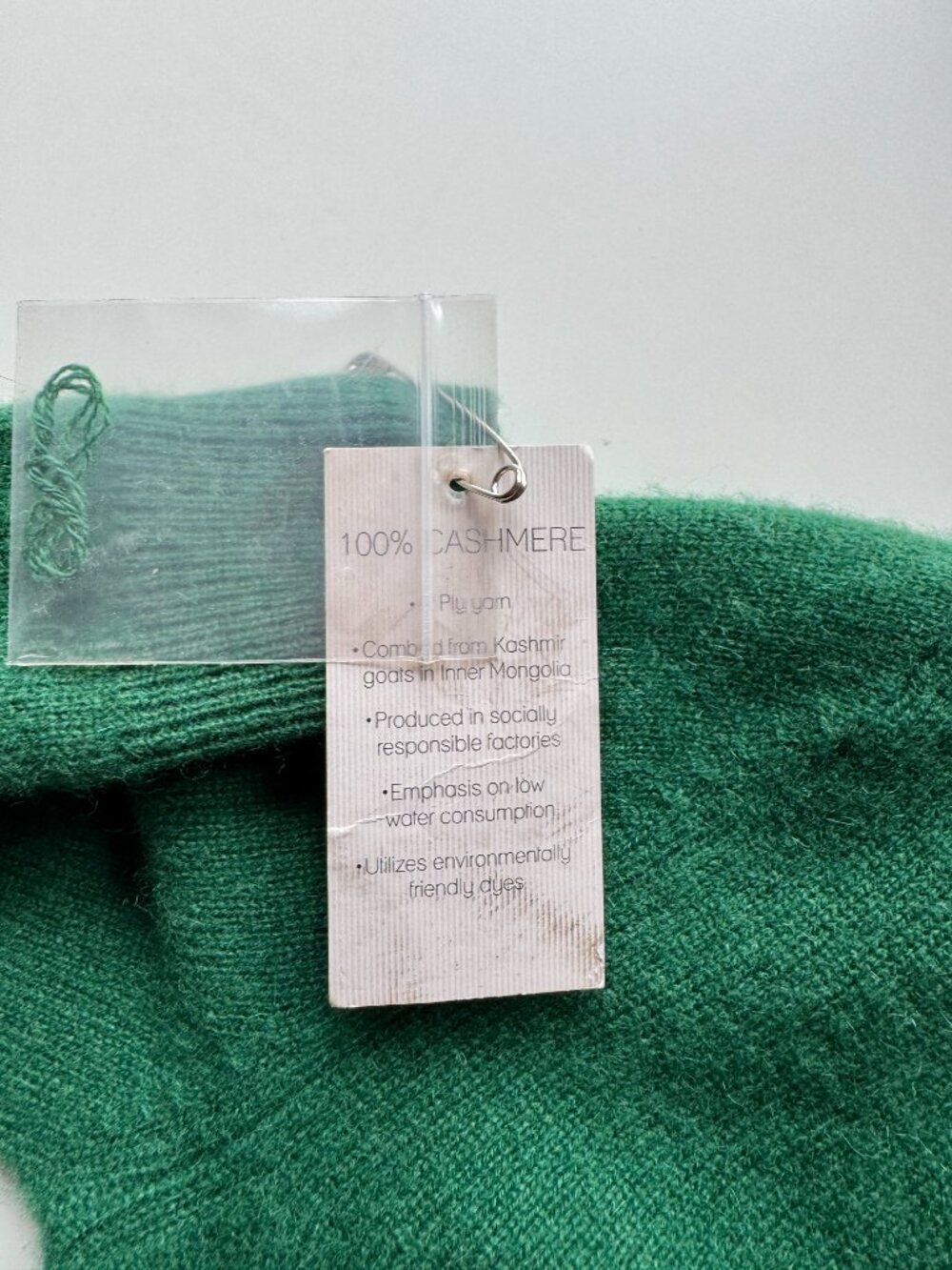HBC HUDSON'S BAY Green 100% Cashmere Knit V-Neck Sweater Bodysuit, Size XS - Picture 14 of 14